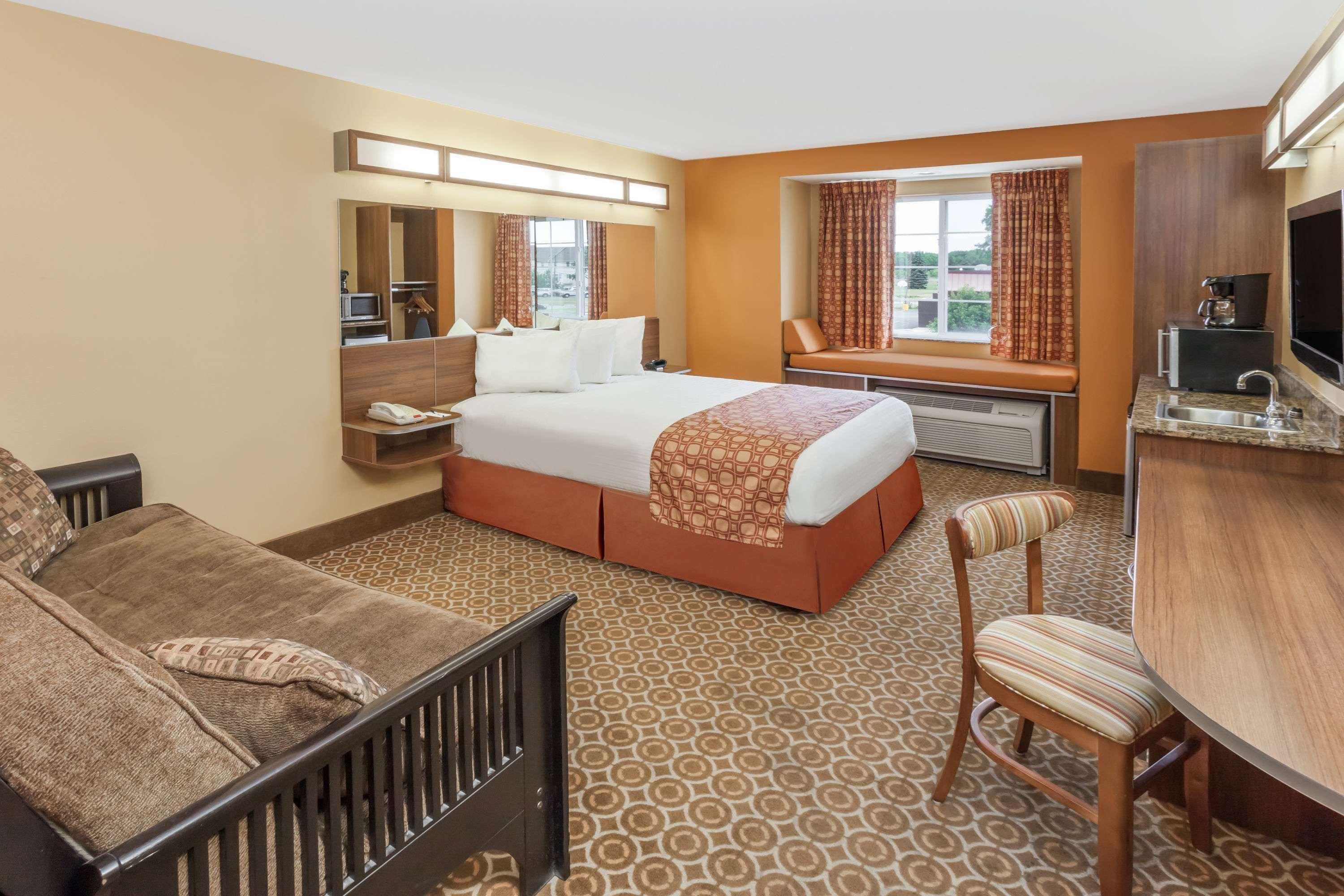 Microtel By Wyndham South Bend Notre Dame University Exterior photo